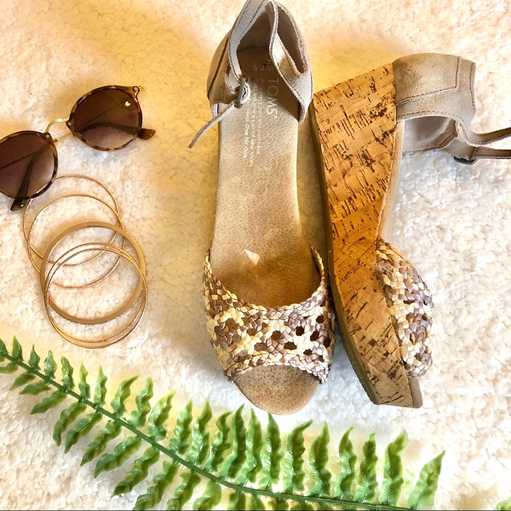 Toms Tan Platform Wedge Sandals